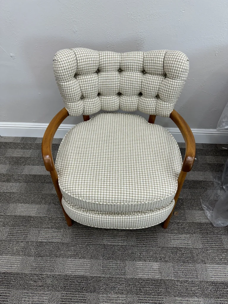 Accent Chair – Fabric – IMG_2286
