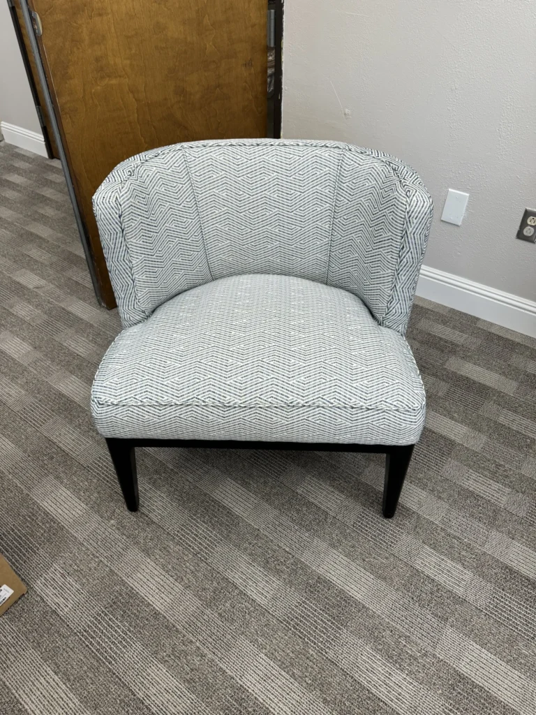 Accent Chair – Fabric – IMG_7336