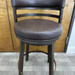 Barstools – Leather – IMG_3009