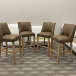 Barstools – Vinyl – IMG_3030
