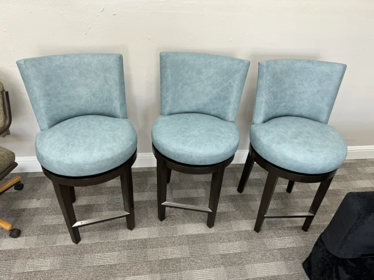 Barstools – Leather – IMG_7355