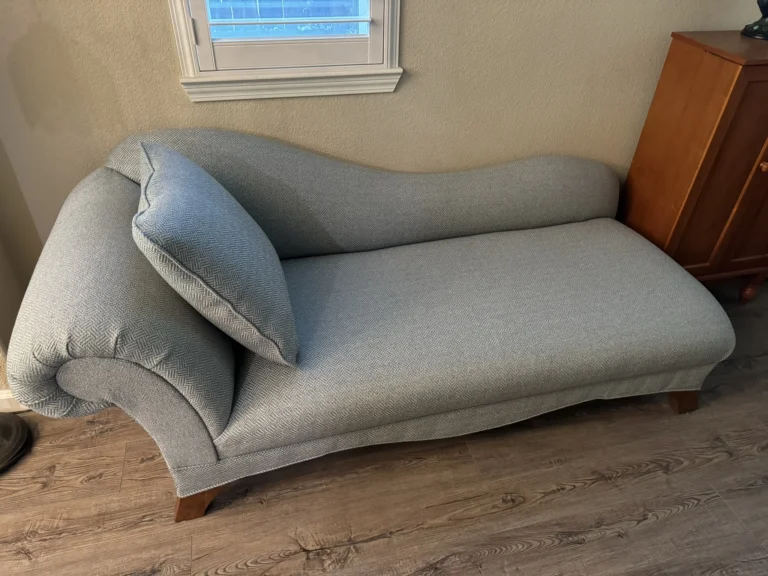 Chaise Lounge Chair – Fabric – IMG_0259