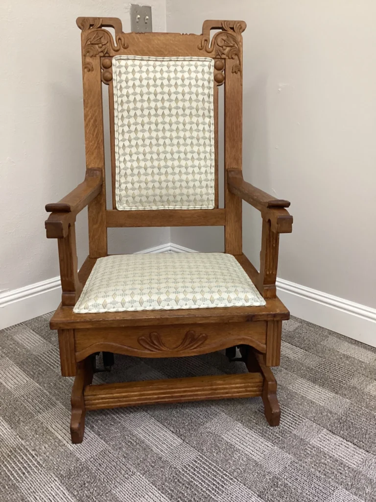 Rocking Chair – Fabric – IMG_0489