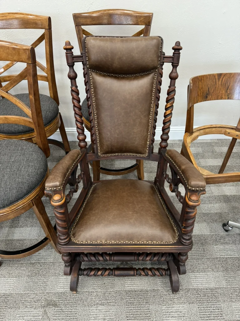 Rocking Chair – Leather – IMG_9615