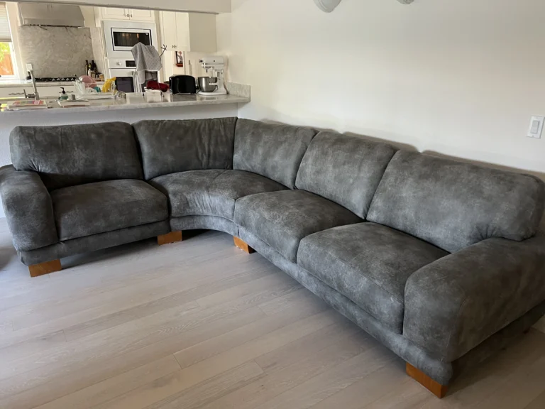 Sectional – Leather – IMG_1499