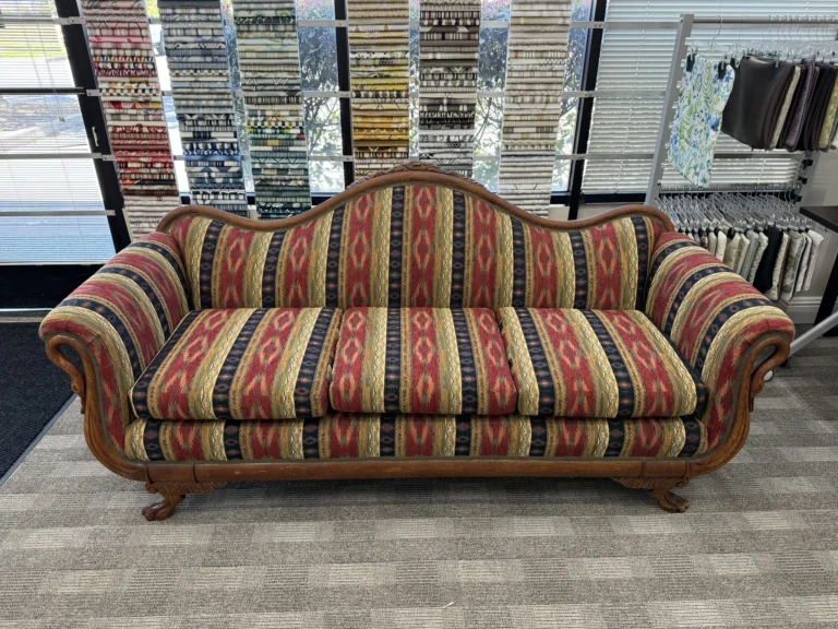 Settee – Fabric – IMG_9583