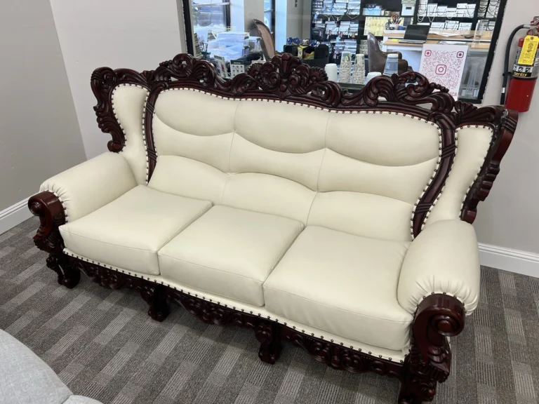 Sofa – Vinyl – IMG_8455