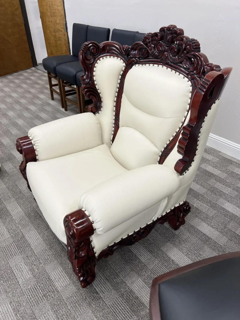 Wingback Chair – Vinyl – IMG_8458